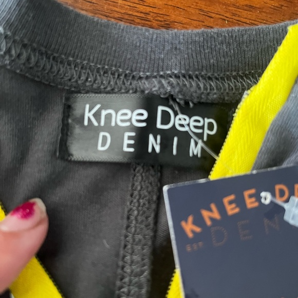 NWT Knee Deep Denim Pink Floyd T-shirt - Picture 5 of 5